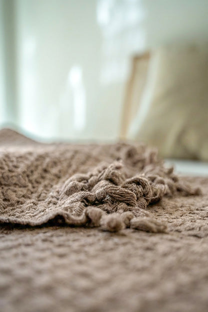 LATTE TEXTURED BEDSPREAD
