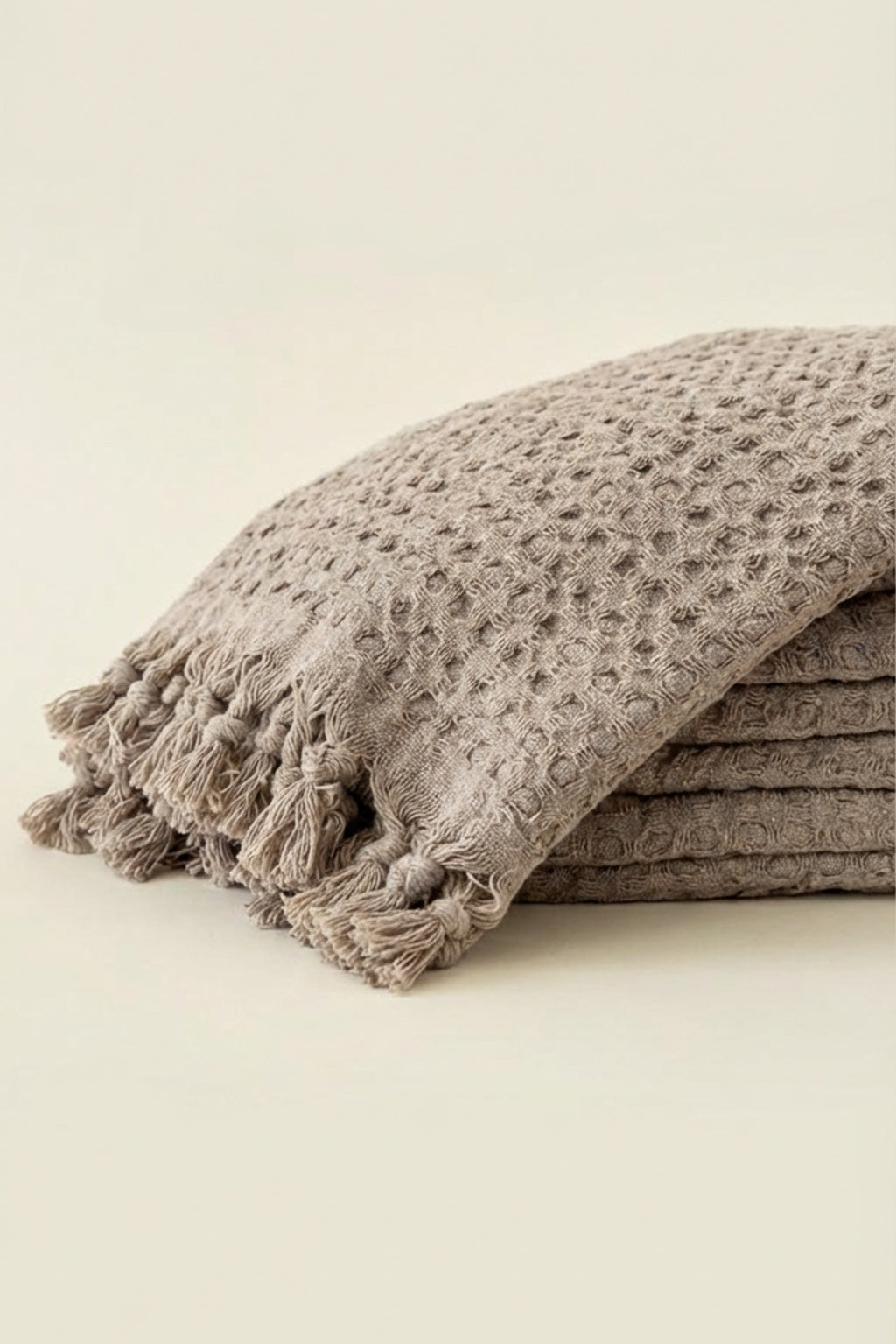 LATTE TEXTURED BEDSPREAD